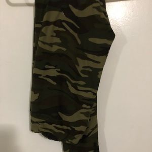 Tall and Curvy LuLaRoe leggings